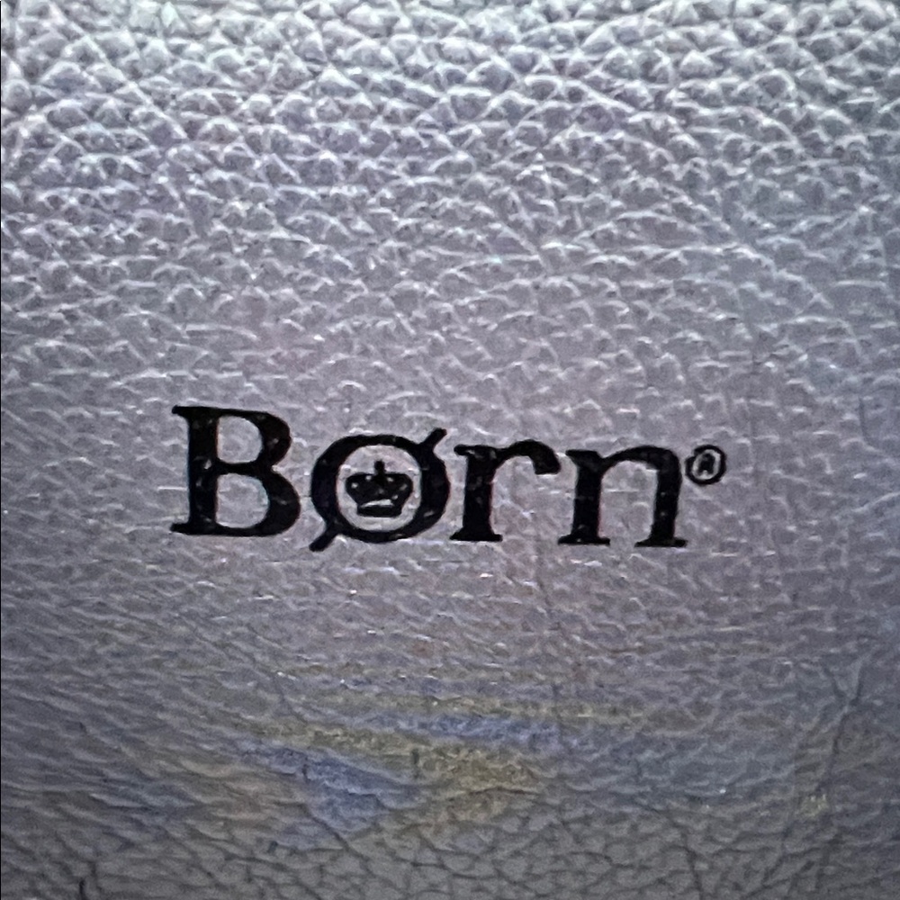 Born crossbody. - Picture 1 of 11